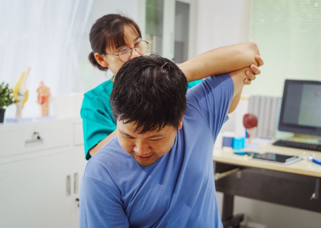 Physiotherapy vs Chiropractor in Petaling Jaya.