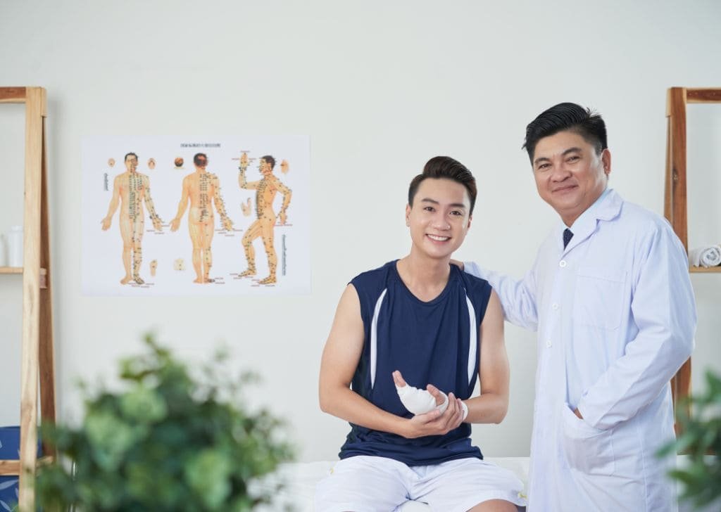 6 Painful Signs You Need Physiotherapy in Petaling Jaya