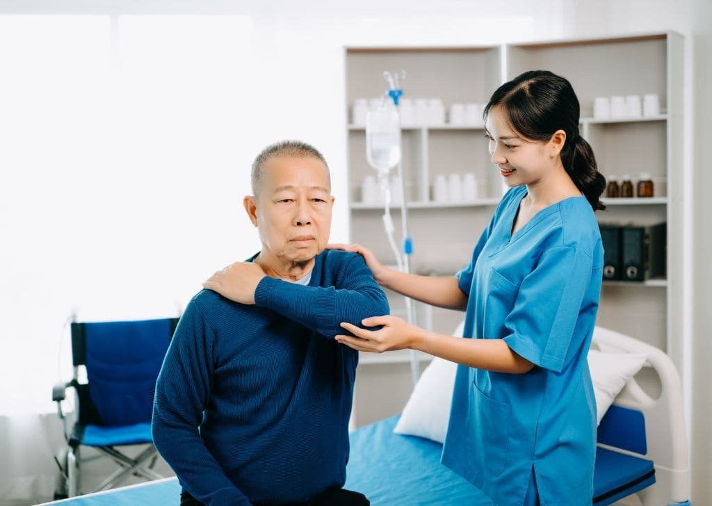 6 Painful Signs You Need Physiotherapy in Petaling Jaya